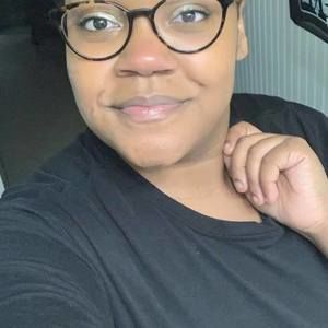 Meet your Posher, Helena